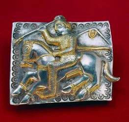 Placa com guerreiro, c.400-350 aC (prata)
